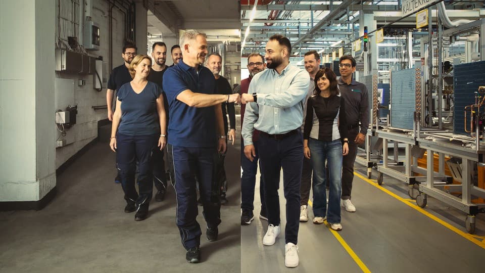Vaillant komanda gamybos salėje